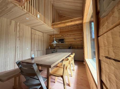Handcrafted Log Chalet Villa Aarreaitta in Syöte