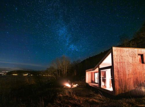 Hardangerfjord Panorama Cabin with Spectacular Fjord Views