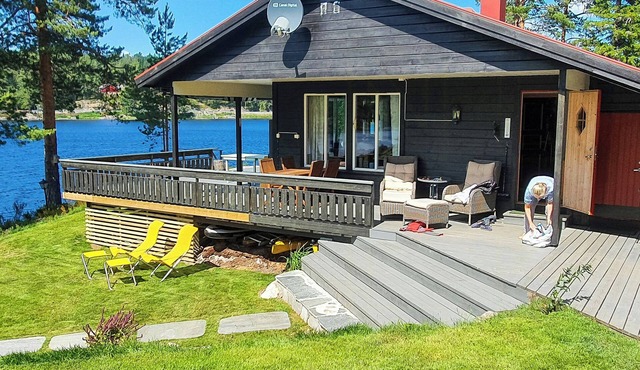 Have an active cabin stay by Ljøstadtjernet