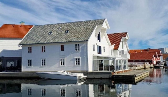 Havn Hotell & Restaurant in Karmoy