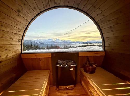 Hiet- Arctic cabin in the norwegian forrest!