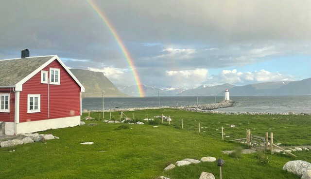 Historic lighthouse keeper's house at Høgstein in Godøya