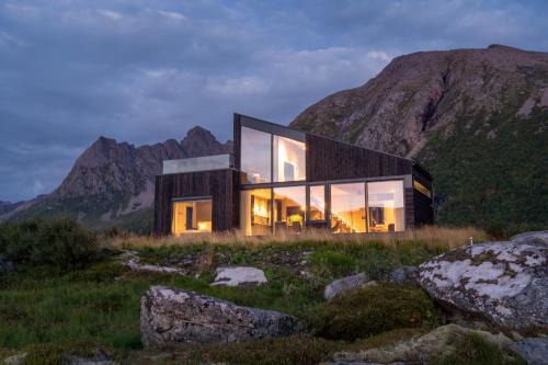 Hoda Cabin - Luxury lodge with jacuzzi and sauna