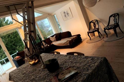 Holiday home, by lake Simsjön and mountain Billingen