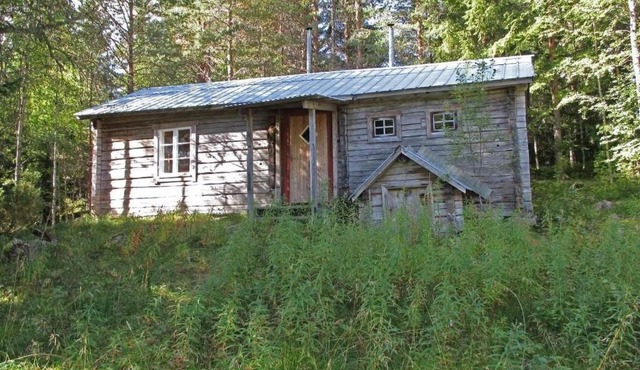 Holiday Home Einfache Holzhütte für das wahre Naturerlebnis a by Interhome