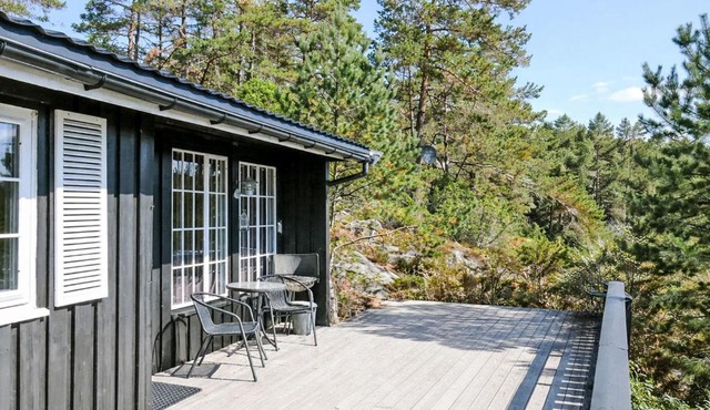 Holiday Home Evabu by Interhome in Øyuvstad