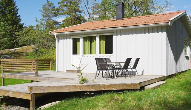 Holiday home for 5, Stromstad
