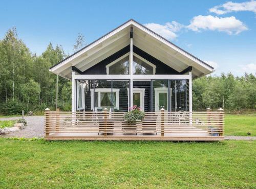 Holiday Home Kaislaranta by Interhome in Viipero