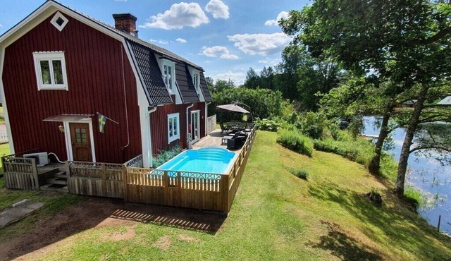 Holiday home with 1 bedroom in Lönneberga