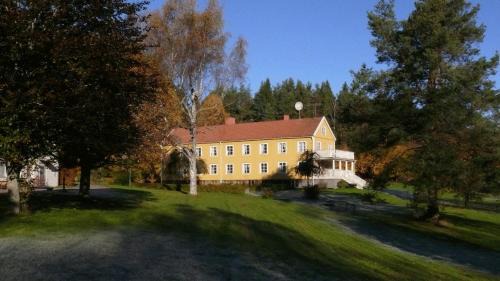 Hotel PerOlofGården in Asbro