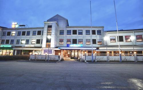 Hotel & restaurant Lapuahovi in Lapua