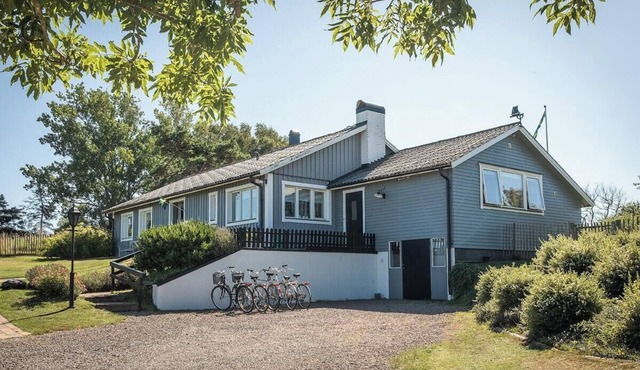House with garden house and sea views on Bjäre
