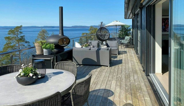 House with gym and sea path on Jeløya in MOSS