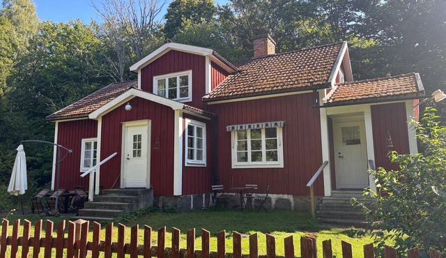 Hus Bokhultet – Holiday Home in Bokhultet Nature Reserve in Ruda