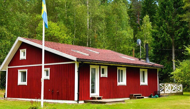 Hus Michel – Holiday Home in Lönneberga, Småland in Lönneberga