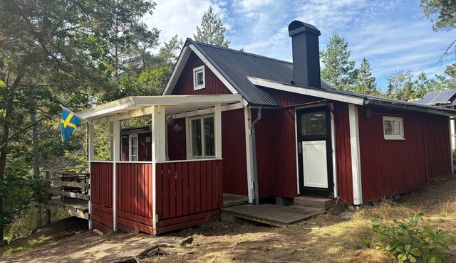 Hus Sinnermåla – Forest Cabin by Lake Sinnern in Småland
