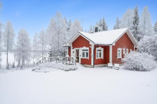 Hygge Host - Sauna Cottage by the Lake, Norvajärvi