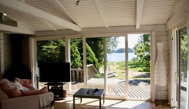 Island House in the Forest with beach in Möja