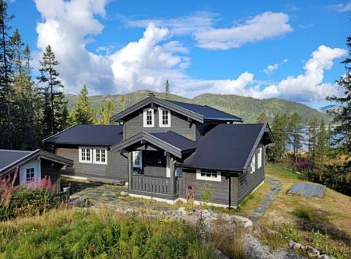 Kilodden, Lakeside Mountain Cabin with Stunning Views