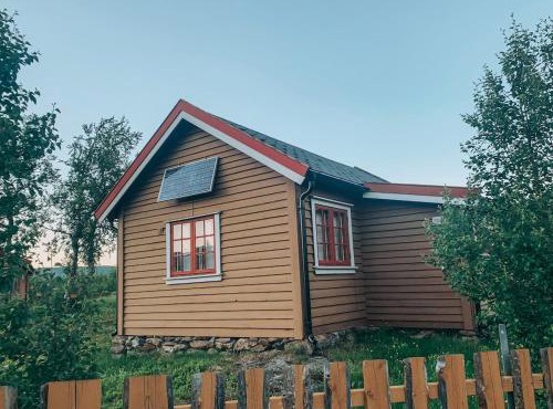 Koselig hytte på hugastølen