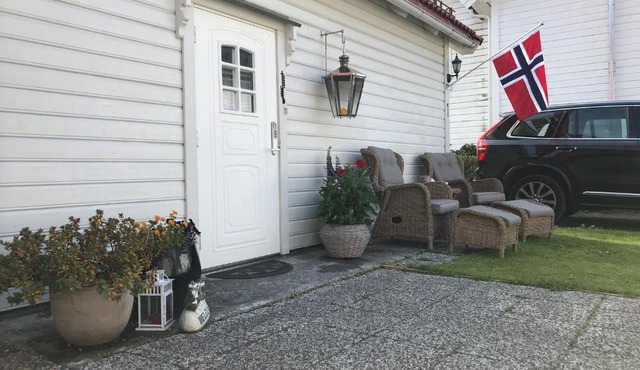 Koselig Landsbyhus i Nordfjord