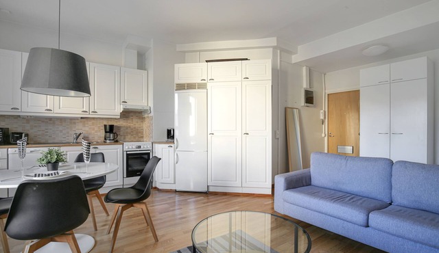 Kotimaailma Aparthotel Kamppi - 1BR in Helsinki