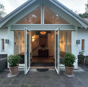 Kronovall Park Residence