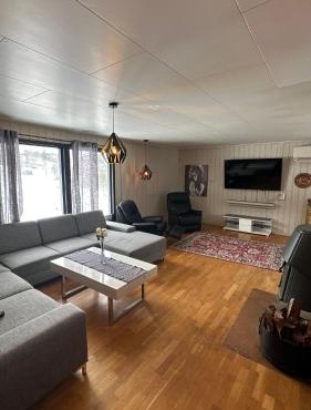 Large and spacious detached house