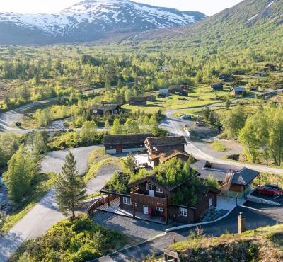 Large Mountain Lodge Stryn - sleeps 16 guests