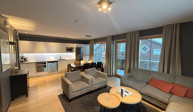 Levi Suites Levi Gold
