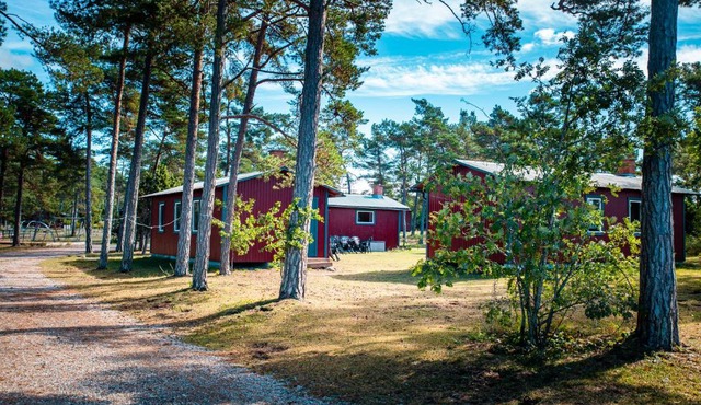 Lickershamns Semesterby in Tingstade