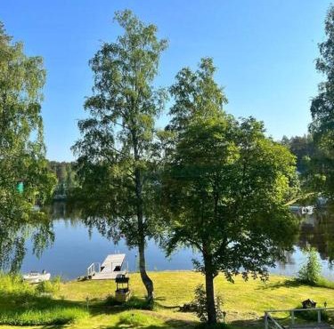 Linnansalmi Lakeside Villa with Sauna