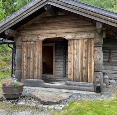 Liten hytte i Tinn