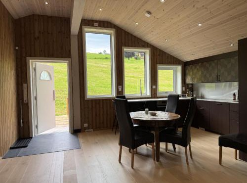Living in a Nikolai Astrup motif 96m2 in Vassenden