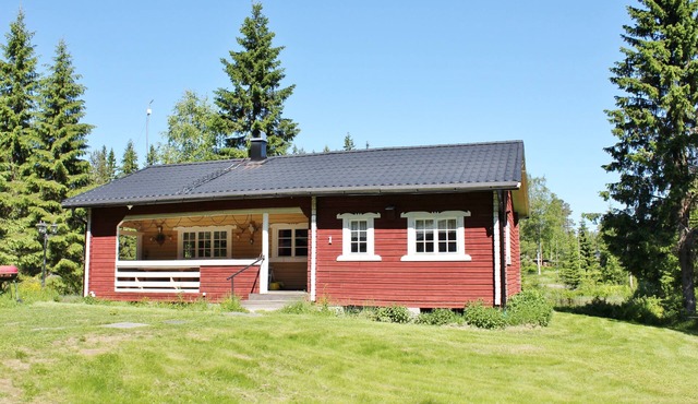 Lodging in the forest by the lake. Come visit us in Sweden in Gunnarskog