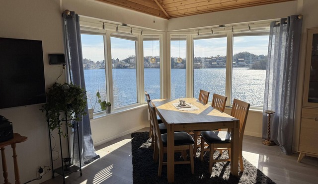 Lofoten Villa by the sea