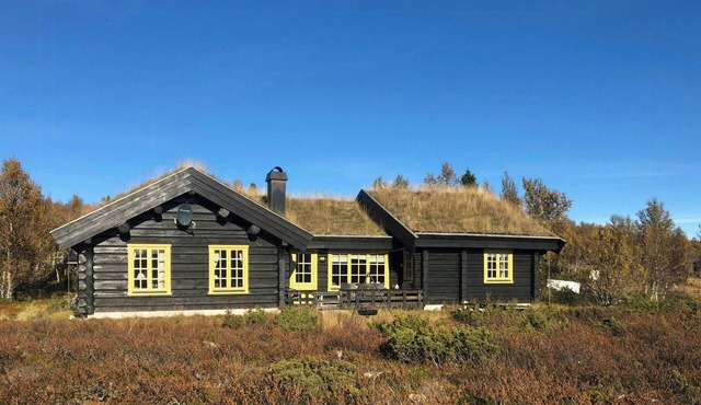 Log cabin near Muen and Myafallene in Venabygd