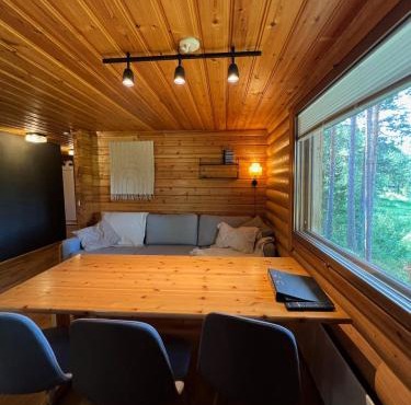 Logcabin, sauna, fireplace, view, kitchen in Kittila