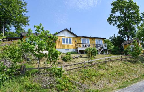Lovely Home In Bräkne - Hoby With Wifi