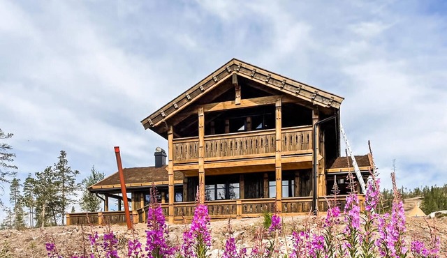 Lovely home in Flå with sauna