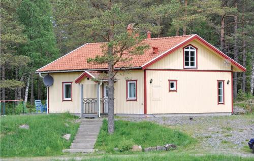 Lovely Home In Hedekas With Ethernet Internet