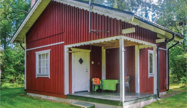 Lovely Home In Munka-Ljungby With Wifi