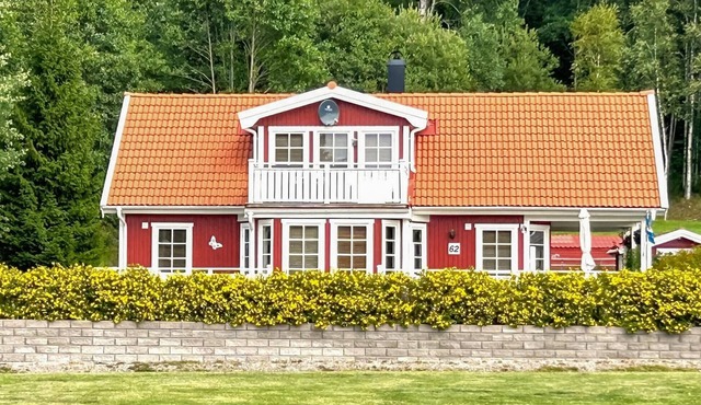 Lovely home in Strömstad with sauna