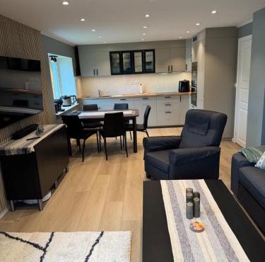 Lovely private home of 90 m2 with 3 bedrooms and 2 bathrooms