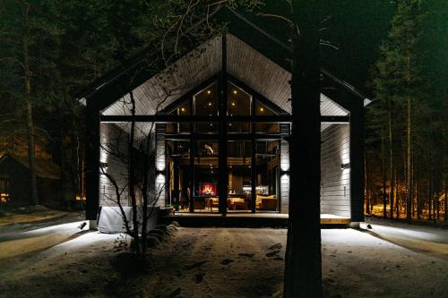 Luxury Aurora Pine Villa by Hilla Villas in Ylläsjärvi