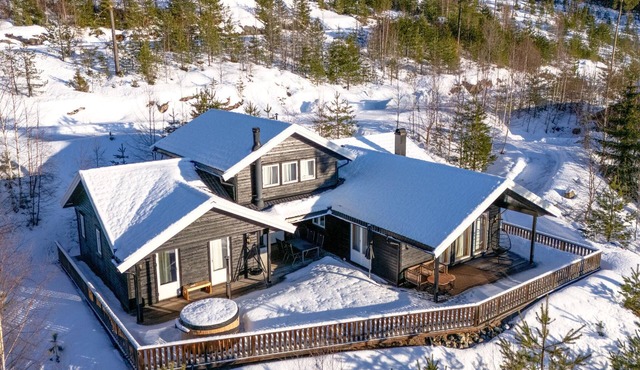 Luxury holiday villa with stunning views for 8 - 10 people.