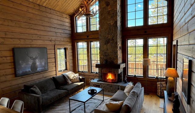 Luxury Mountain Lodge
