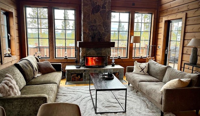 Luxury Mountain Lodge