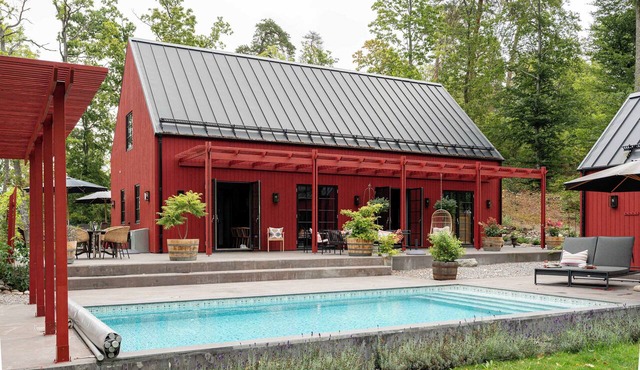 Luxury Nordic Barnhouse Villa with Pool in Åkersberga