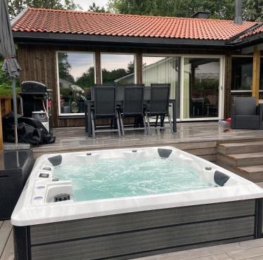 Luxury Villa with Jacuzzi next to Oslo Golf Club